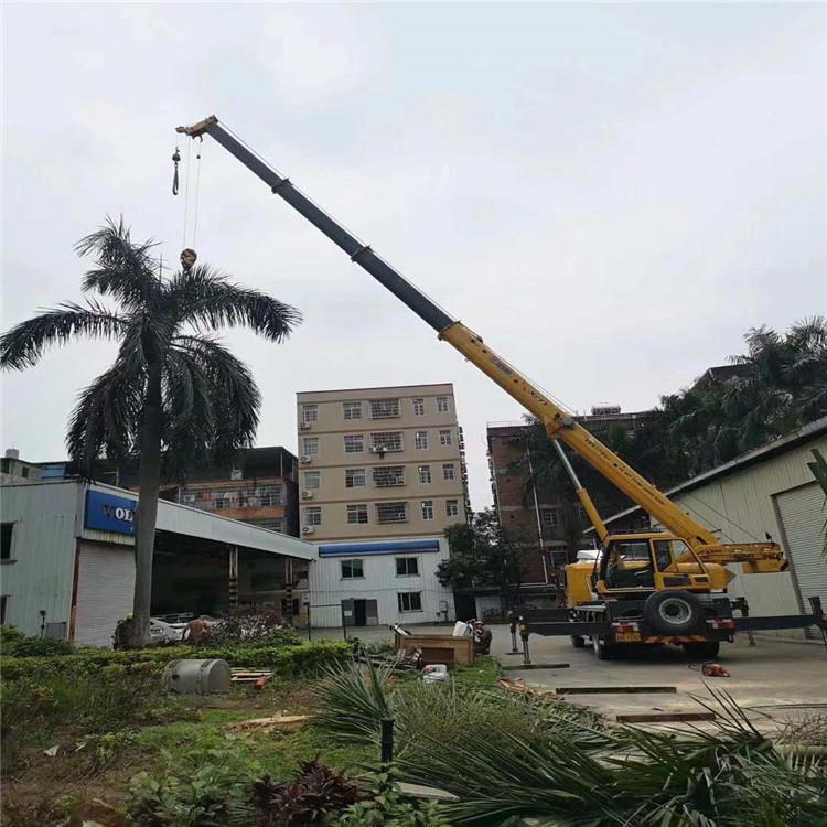 上犹县12吨吊车出租一天的收费标准是什么