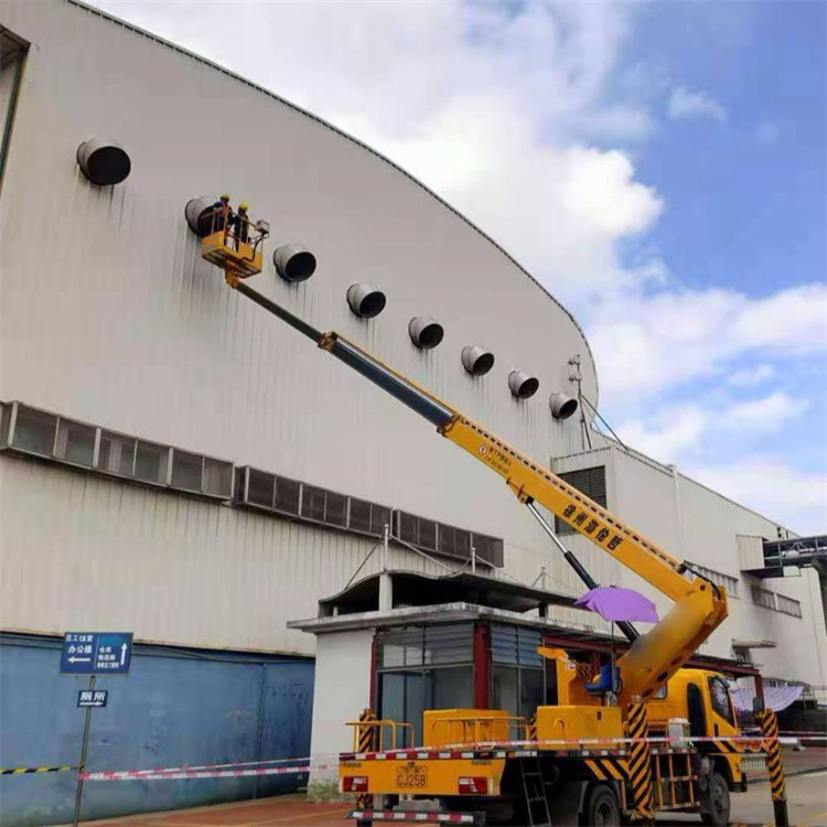 上犹县高空作业车出租服务：专业广告牌安装解决方案