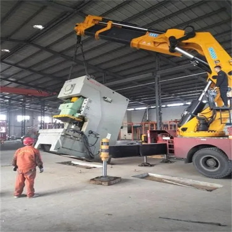 上犹县80吨折臂吊车出租附近电话