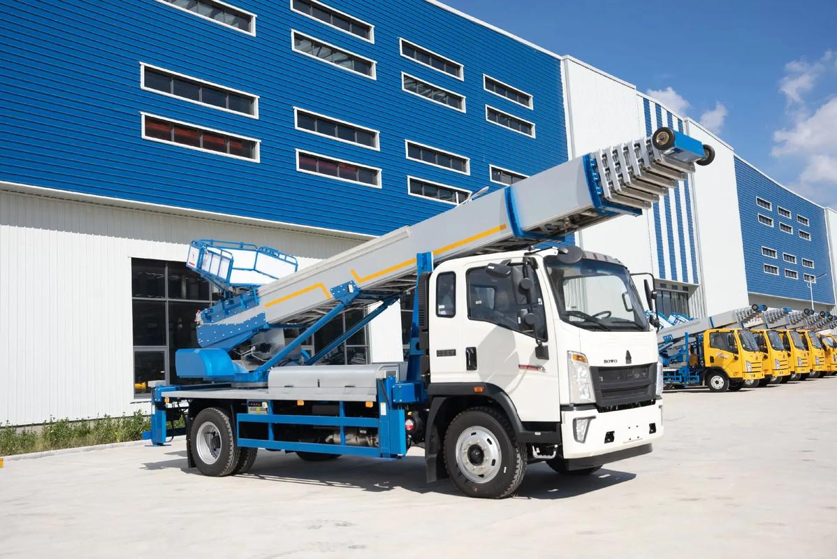 上犹县出租云梯车高空作业车 建筑垃圾搬运