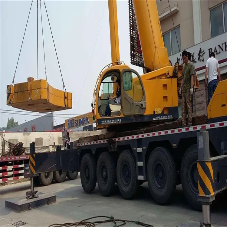 上犹县当地吊车出租|机器吊装|75吨|工厂搬迁服务